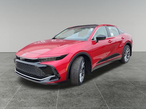 New 2026 Toyota Crown Limited image 3