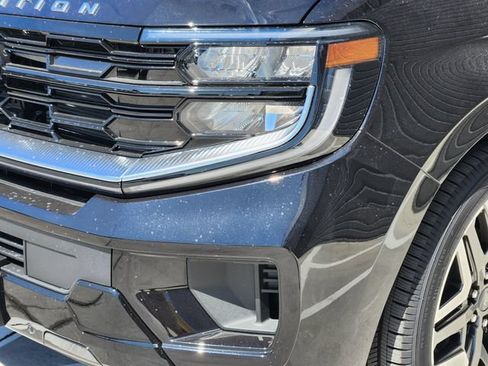 New 2027 Ford Expedition Platinum w/ Platinum Ultimate Package AWD/4WD image 6