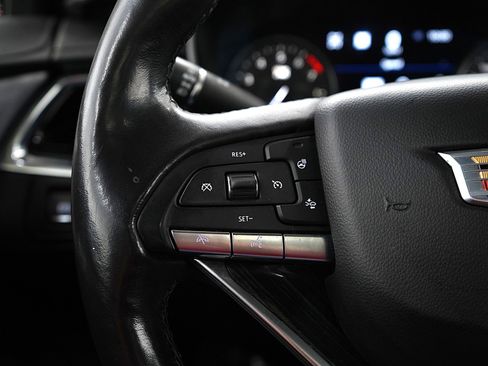 Used 2021 Cadillac XT6 Premium Luxury image 29