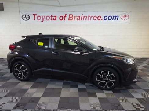 Certified 2018 Toyota C-HR XLE FWD image 1