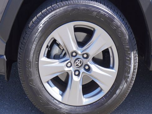 Used 2024 Toyota RAV4 XLE w/ Convenience Package AWD/4WD image 7