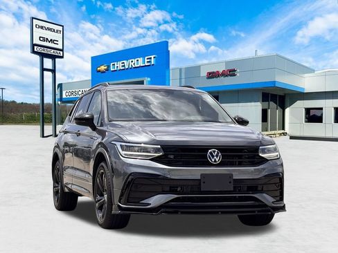 Used 2023 Volkswagen Tiguan SE R-Line FWD image 1
