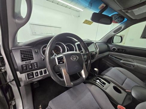 Used 2012 Toyota Tacoma PreRunner w/ TRD Off-Road Pkg RWD image 17