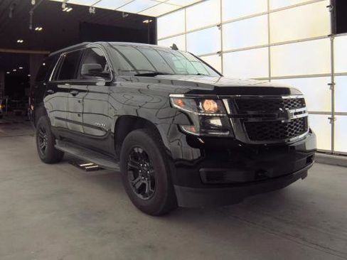 Used 2019 Chevrolet Tahoe LS image 3