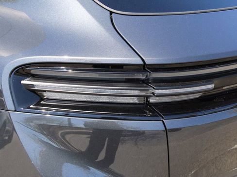 New 2024 Porsche Macan 4 Electric image 11