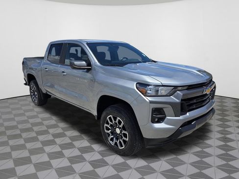 Used 2023 Chevrolet Colorado LT w/ LT Convenience Package RWD image 4