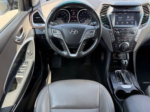 Used 2019 Hyundai Santa Fe XL SE w/ SE Premium Package 02 FWD image 17