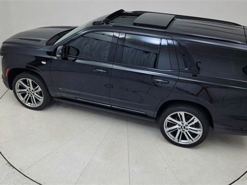 Used 2025 Cadillac Escalade Sport Platinum w/ LPO, Floor Liner Package image 88