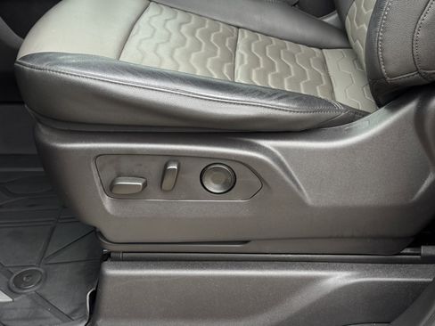 Used 2024 Chevrolet Silverado 1500 ZR2 w/ Technology Package image 18