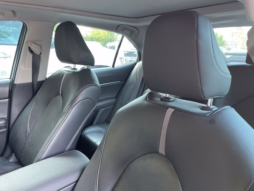 Used 2018 Toyota Camry XSE FWD image 24