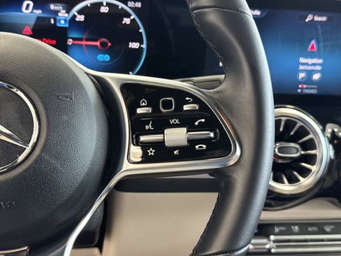 Certified 2023 Mercedes-Benz EQB 300 4MATIC image 22