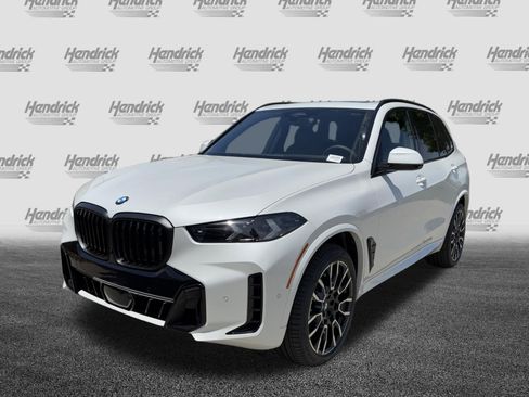 New 2026 BMW X5 xDrive40i w/ M Sport Package AWD/4WD image 7