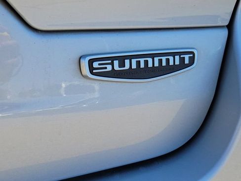 Used 2022 Jeep Grand Cherokee Summit AWD/4WD image 12