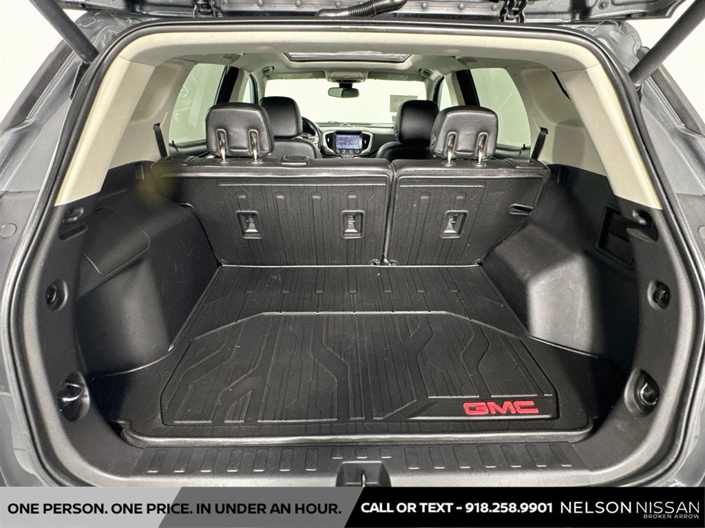 Used 2020 GMC Terrain Denali w/ Denali Premium Package AWD/4WD image 28