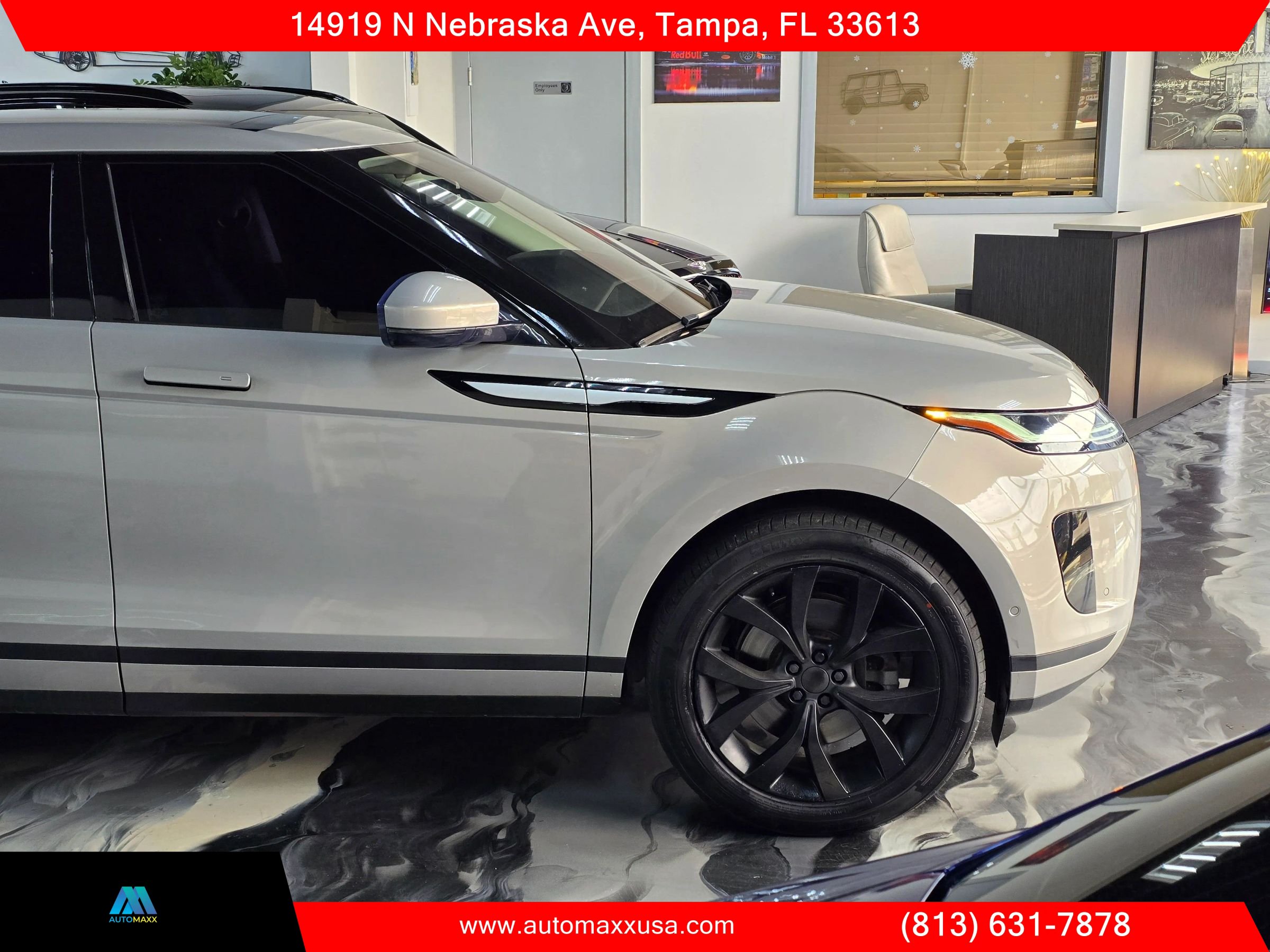 Used 2020 Land Rover Range Rover Evoque SE AWD/4WD image 7