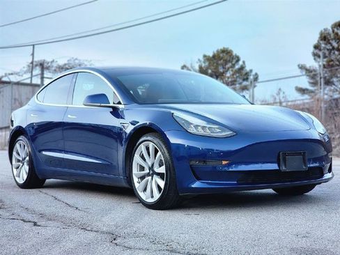 Used 2018 Tesla Model 3 Mid Range image 14