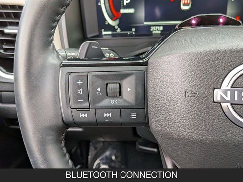 Certified 2025 Nissan Rogue SL w/ Tech Package FWD image 18