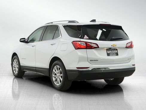 Used 2019 Chevrolet Equinox LT w/ Sun & Navigation Package image 3