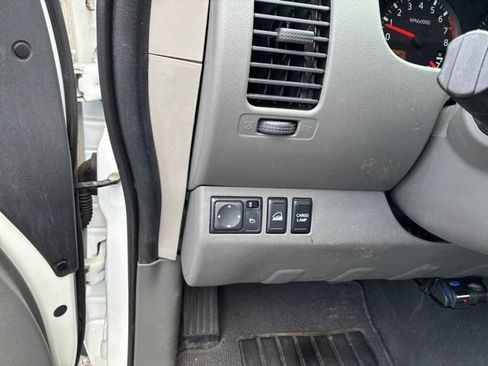 Used 2019 Nissan Frontier SV AWD/4WD image 13
