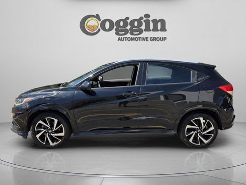 Used 2019 Honda HR-V Sport image 2