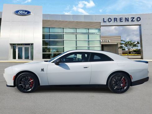 Used 2024 Dodge Charger Scat Pack w/ Plus Group image 8