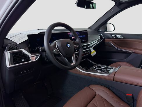 New 2026 BMW X5 xDrive40i w/ Climate Comfort Package image 10
