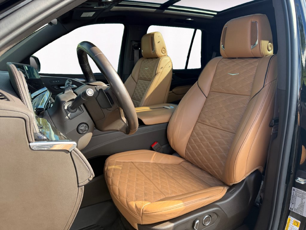 Used 2023 Cadillac Escalade Sport w/ Touring Package AWD/4WD image 9