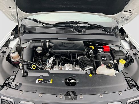 Used 2024 Jeep Compass Trailhawk image 28