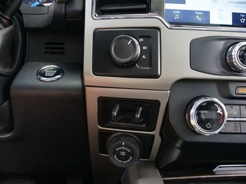 Used 2022 Ford F450 Lariat w/ Lariat Ultimate Package AWD/4WD image 38