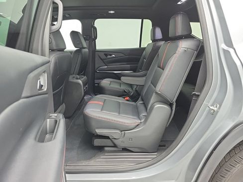 Used 2026 Chevrolet Traverse RS AWD/4WD image 52