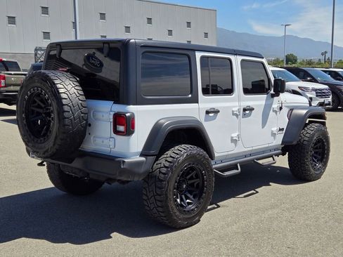 Used 2022 Jeep Wrangler Unlimited Sport AWD/4WD image 6