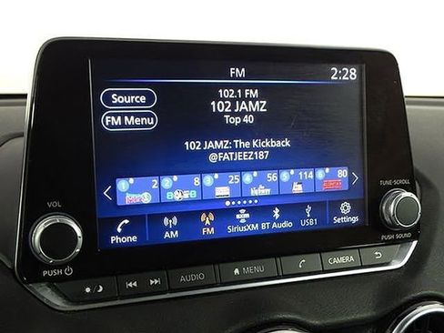 Used 2023 Nissan Sentra SV image 32