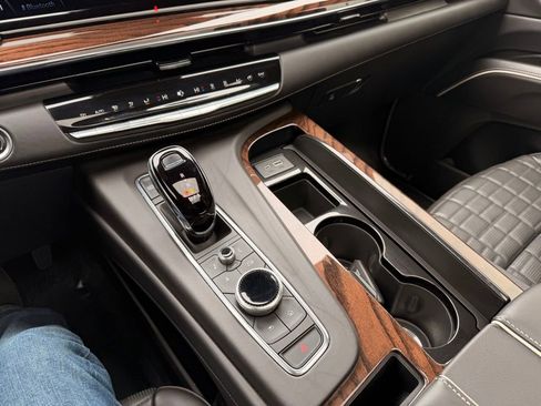 Used 2022 Cadillac Escalade Sport Platinum image 23