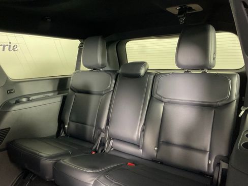 New 2026 Ford Expedition Max Platinum image 17