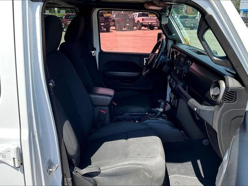 Used 2019 Jeep Wrangler Unlimited Sport S AWD/4WD image 16