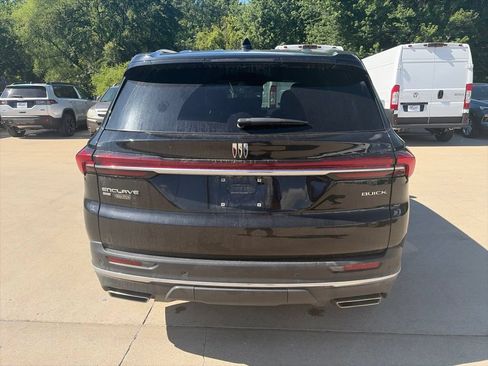 Used 2025 Buick Enclave Preferred w/ Power Package AWD/4WD image 8