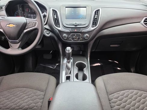 Used 2018 Chevrolet Equinox LT AWD/4WD image 16