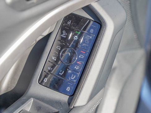 New 2025 Audi Q5 Premium Plus image 17