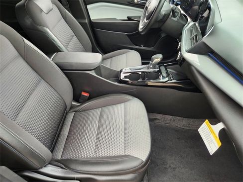 Certified 2024 Chevrolet Trax LT w/ Sunroof Package image 14