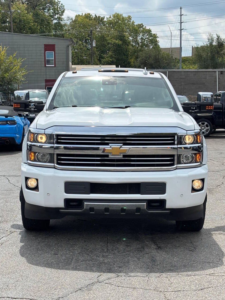 Used 2015 Chevrolet Silverado 3500 High Country w/ Duramax Plus Package AWD/4WD image 3