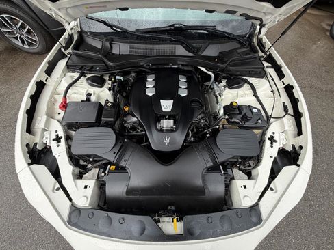 Used 2016 Maserati Ghibli RWD image 24