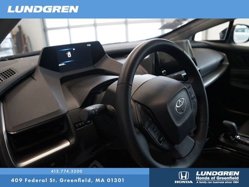 Used 2024 Toyota Prius LE FWD image 12