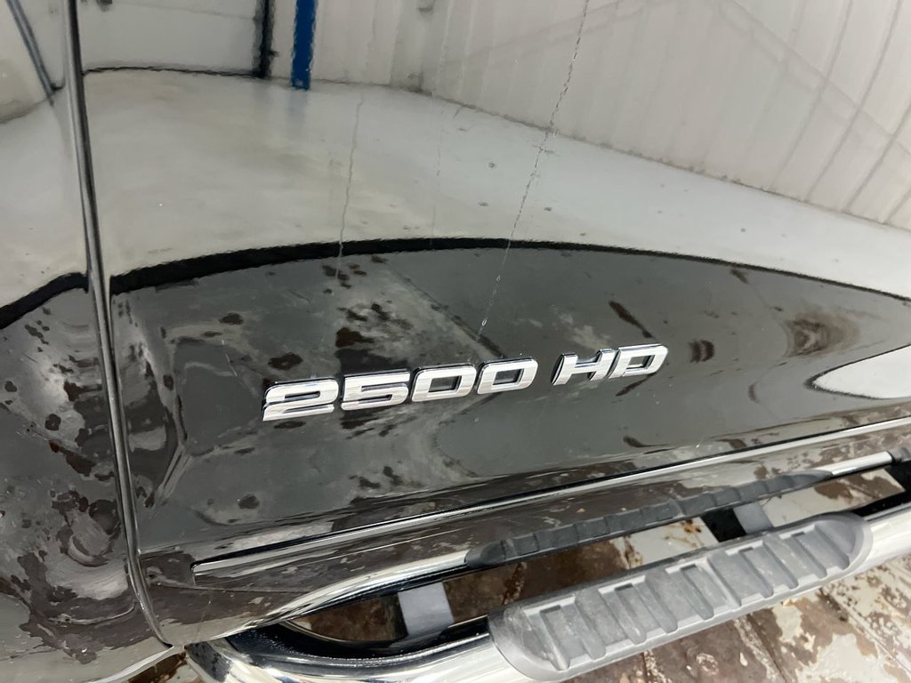 Used 2018 Chevrolet Silverado 2500 LT w/ All Star Edition AWD/4WD image 25