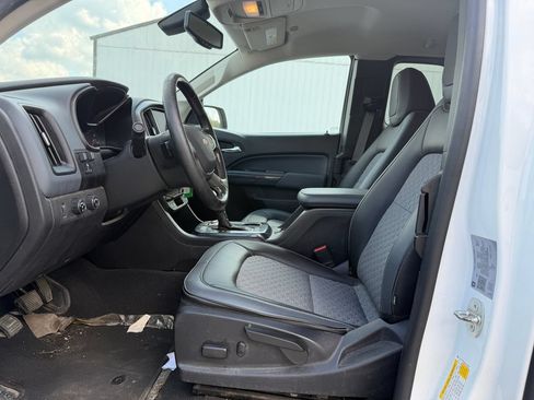 Used 2021 Chevrolet Colorado Z71 AWD/4WD image 5