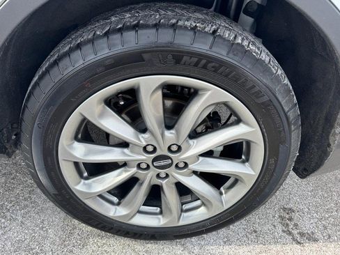 Used 2022 Lincoln Corsair Standard FWD w/ Premium Package image 27