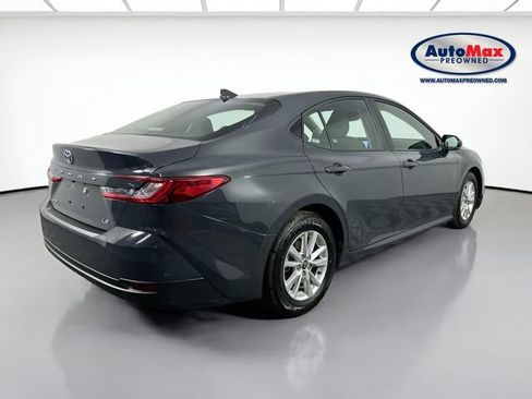 Used 2025 Toyota Camry LE image 2
