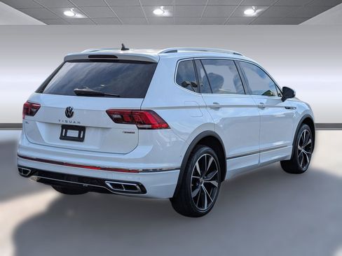 Used 2022 Volkswagen Tiguan SEL R-Line image 9