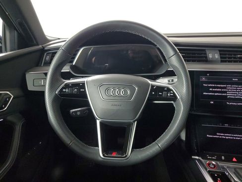 Used 2022 Audi e-tron S Premium Plus image 15