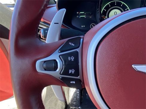 Used 2022 Aston Martin V8 Vantage Roadster image 8