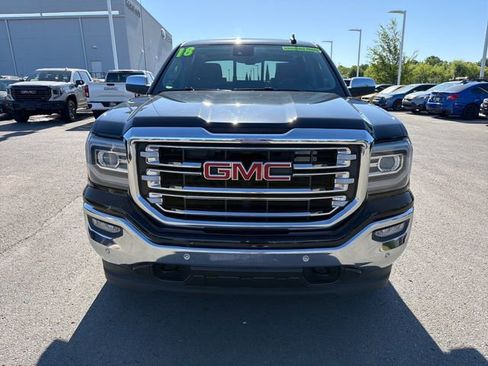 Used 2018 GMC Sierra 1500 SLT AWD/4WD image 2